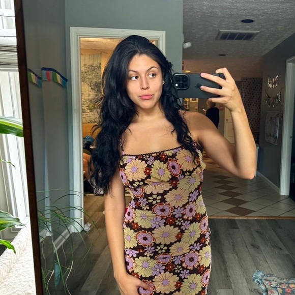 Princess Polly Floral Dress - Picture 2 of 2